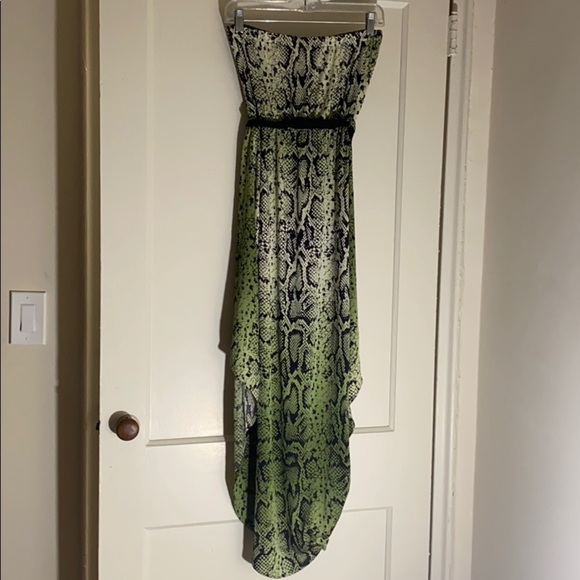 NWT 2Bebe hi-low printed dress - Picture 4 of 6